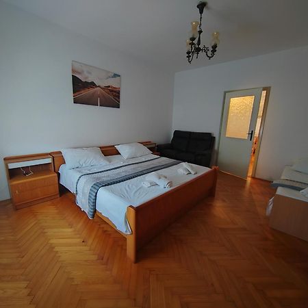 Apartments Kocijan Sukosan Luaran gambar