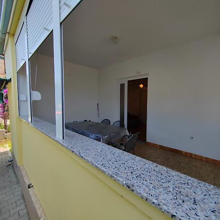 Apartments Kocijan Sukosan Luaran gambar